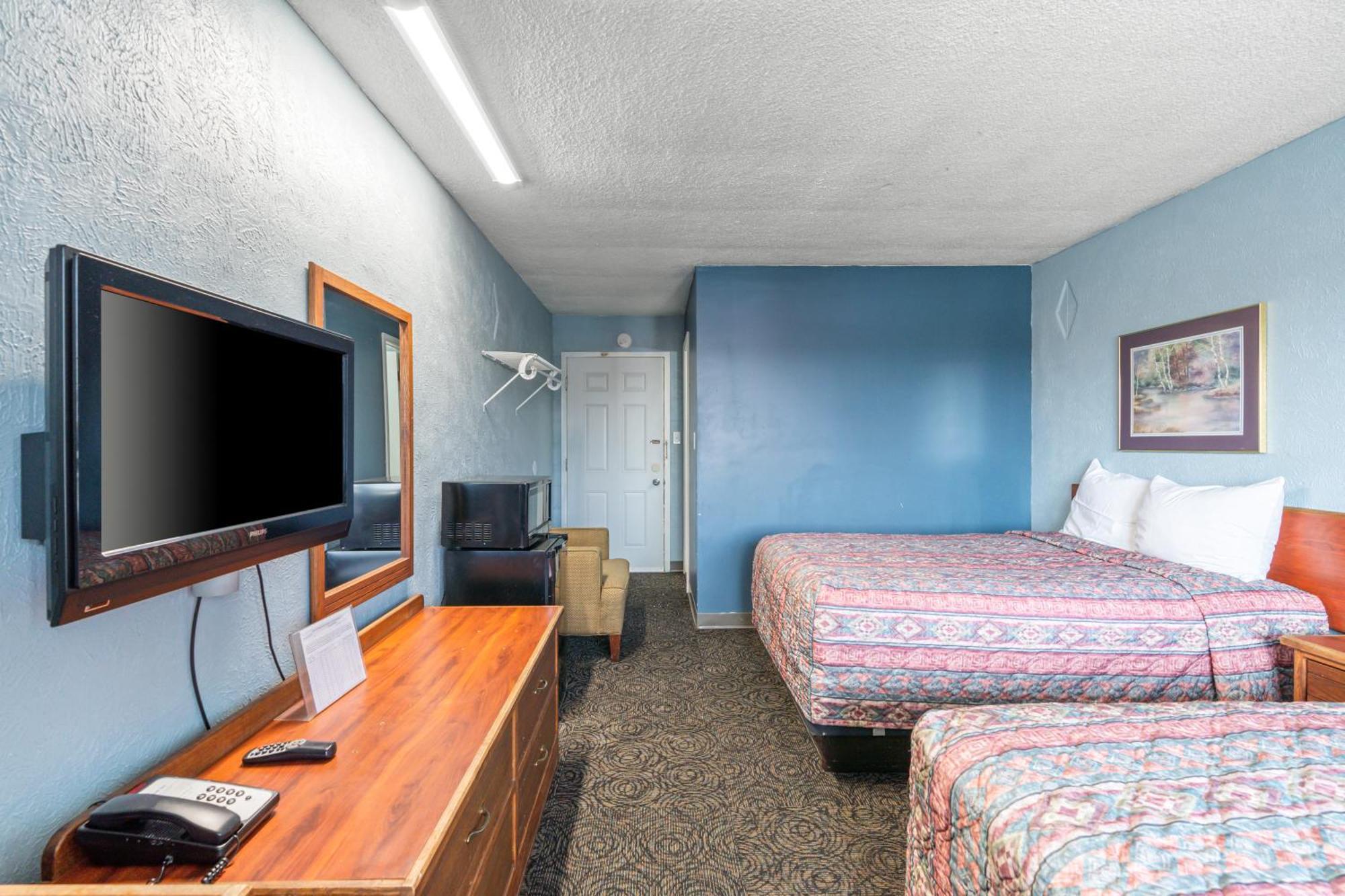 Broadway Inn カウンシルブラフス エクステリア 写真
